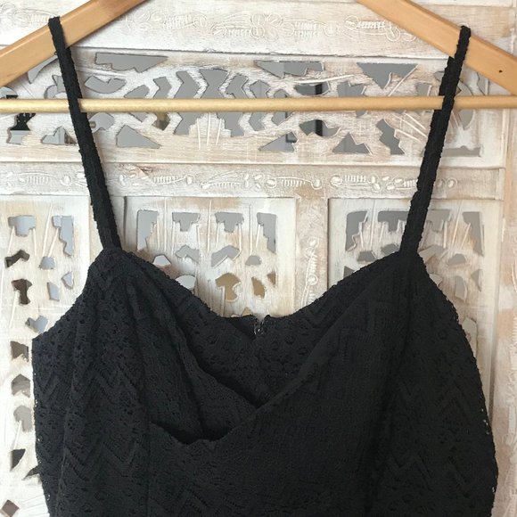 NEW Guess Dezzie Lace Short Romper Black Small - Picture 10 of 14